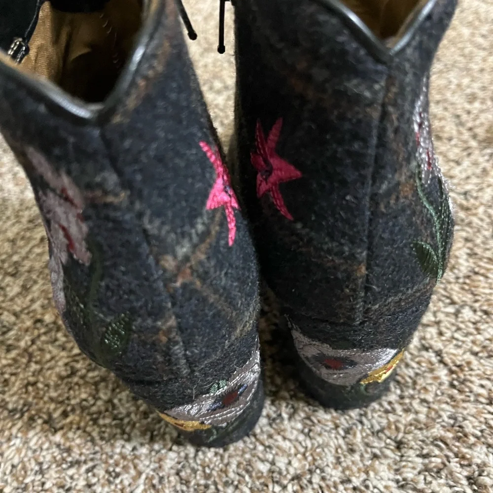 Indigo Rd. Booties (Size 7.5) - Picture 4 of 5
